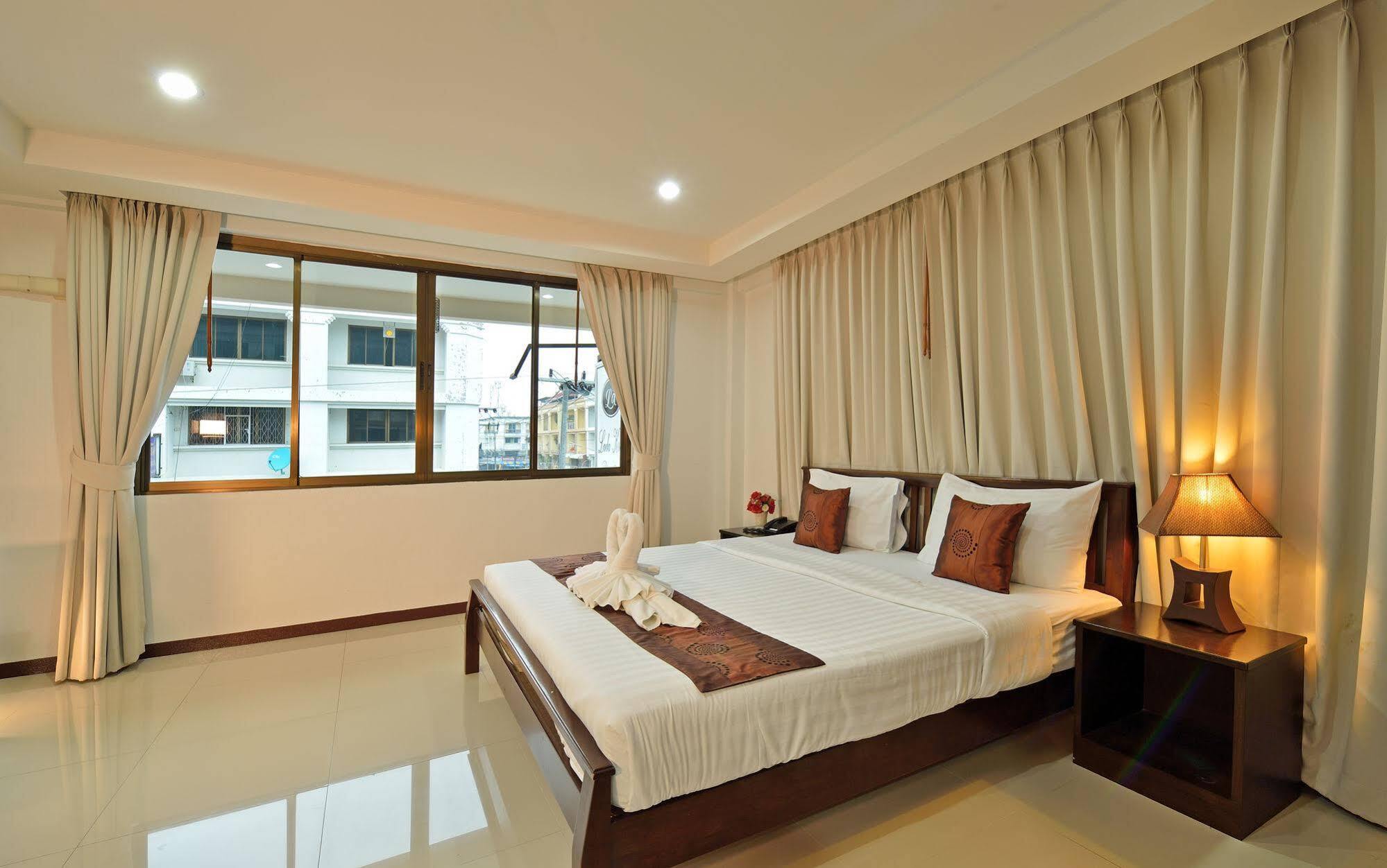 Lada Krabi Residence Bagian luar foto